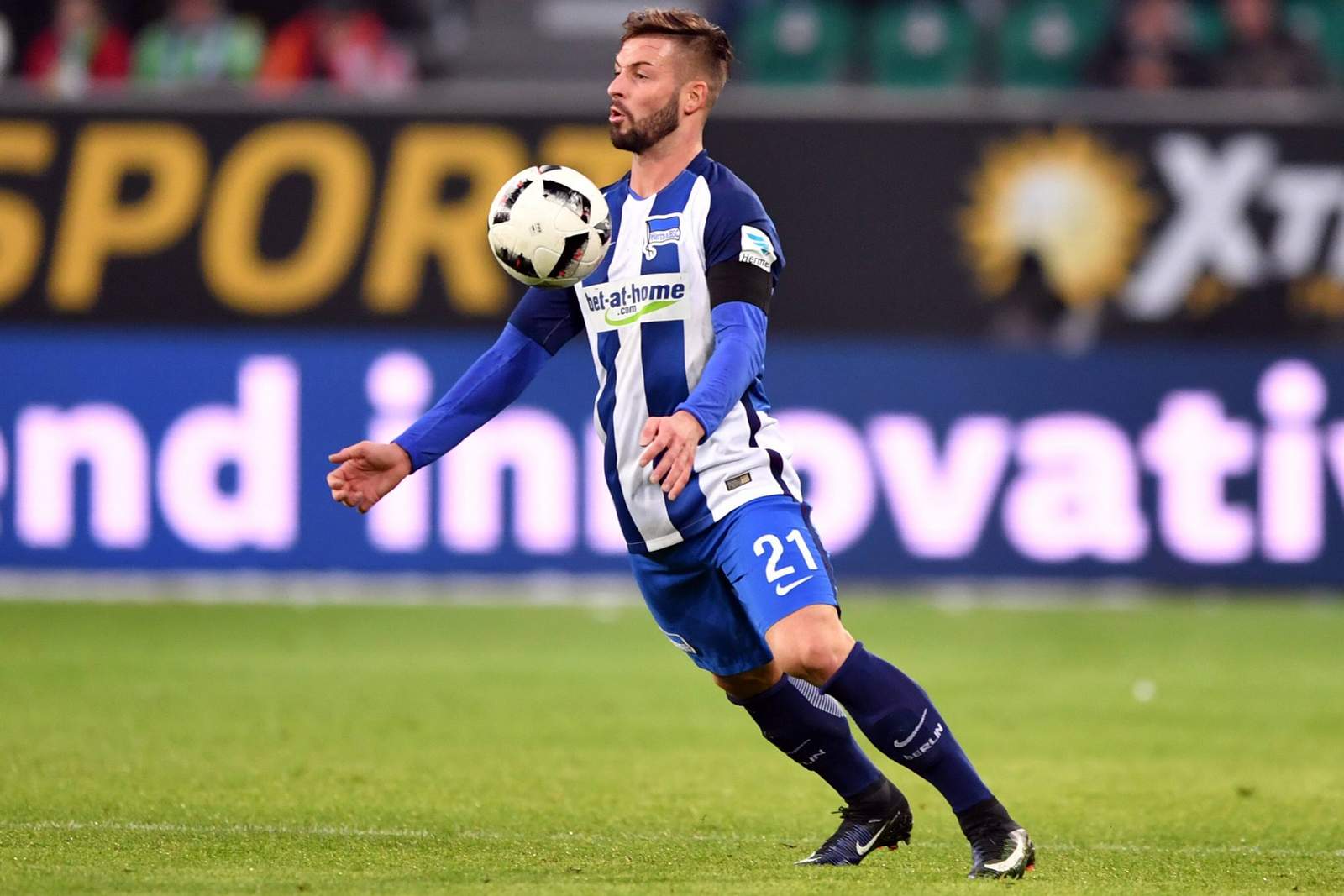 Plattenhardt Hertha Wolfsburg Bundesliga Marvin Plattenhardt am Ball. Jetzt auf Hertha gegen Wolfsburg wetten!
