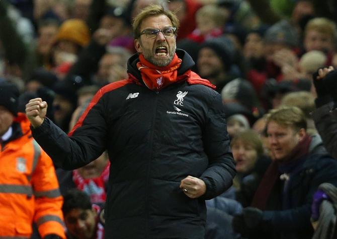 Jürgen Klopp jubelt. Liverpool vs Man City im Livestream sehen