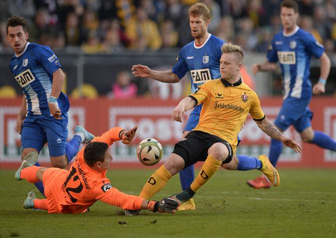 Marvin Stefaniak kurz vor dem Torerfolg. Jetzt auf Aufsteiger in die 2. Bundesliga wetten.