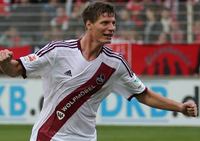 Patrick Erras vom 1. FC Nürnberg jubelt