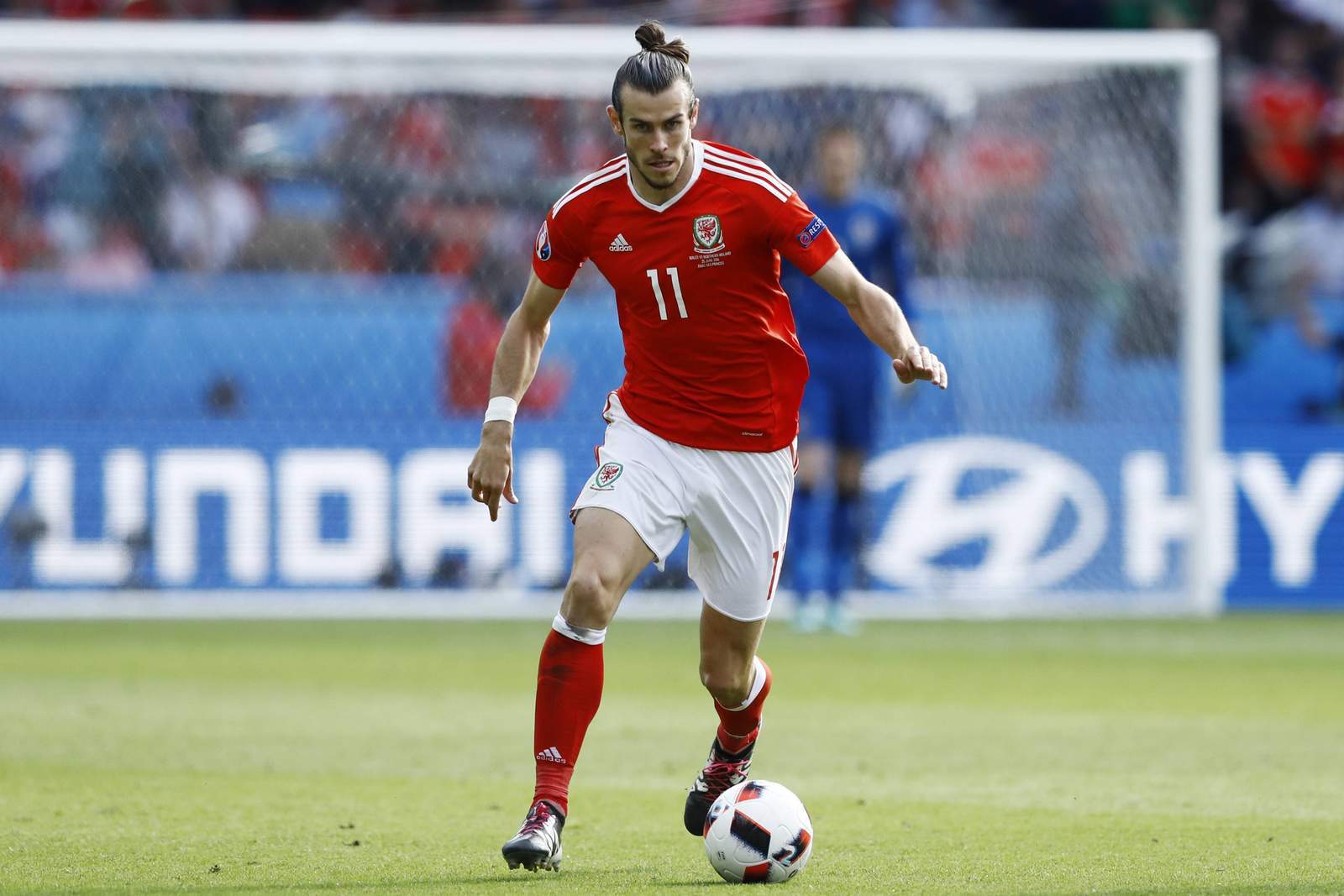 Gareth Bale im Dribbling. Unser Tipp: Belgien gewinnt gegen Wales.