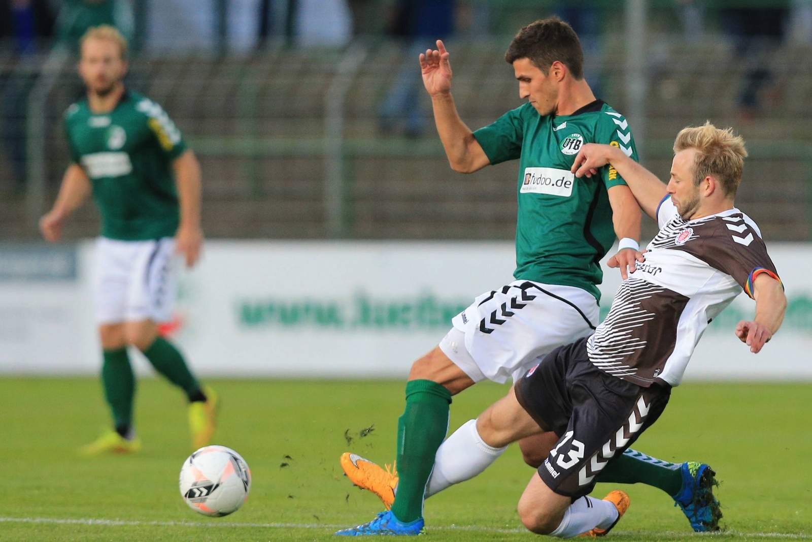 meyer lübeck st. pauli dfb-pokal Marcello Meyer vom VfB Lübeck