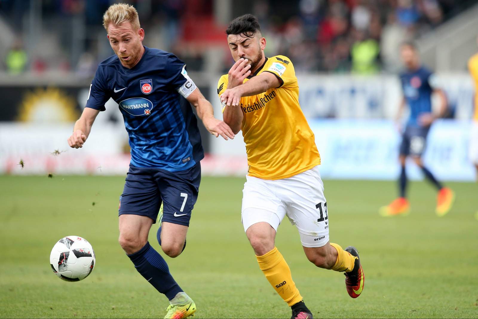Schnatterer Aosman Dynamo Dresden Heidenheim 2.Bundesliga Laufduell zwischen Marc Schnatterer und Aias Aosman. Jetzt auf Dynamo Dresden gegen Heidenheim wetten!