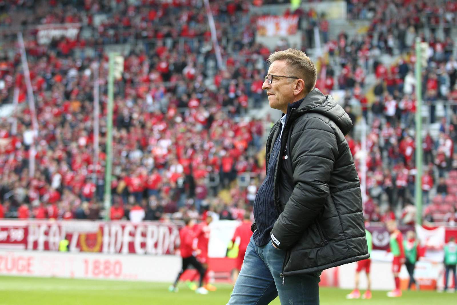 Norbert Meier als Trainer vom 1.FC Kaiserslautern