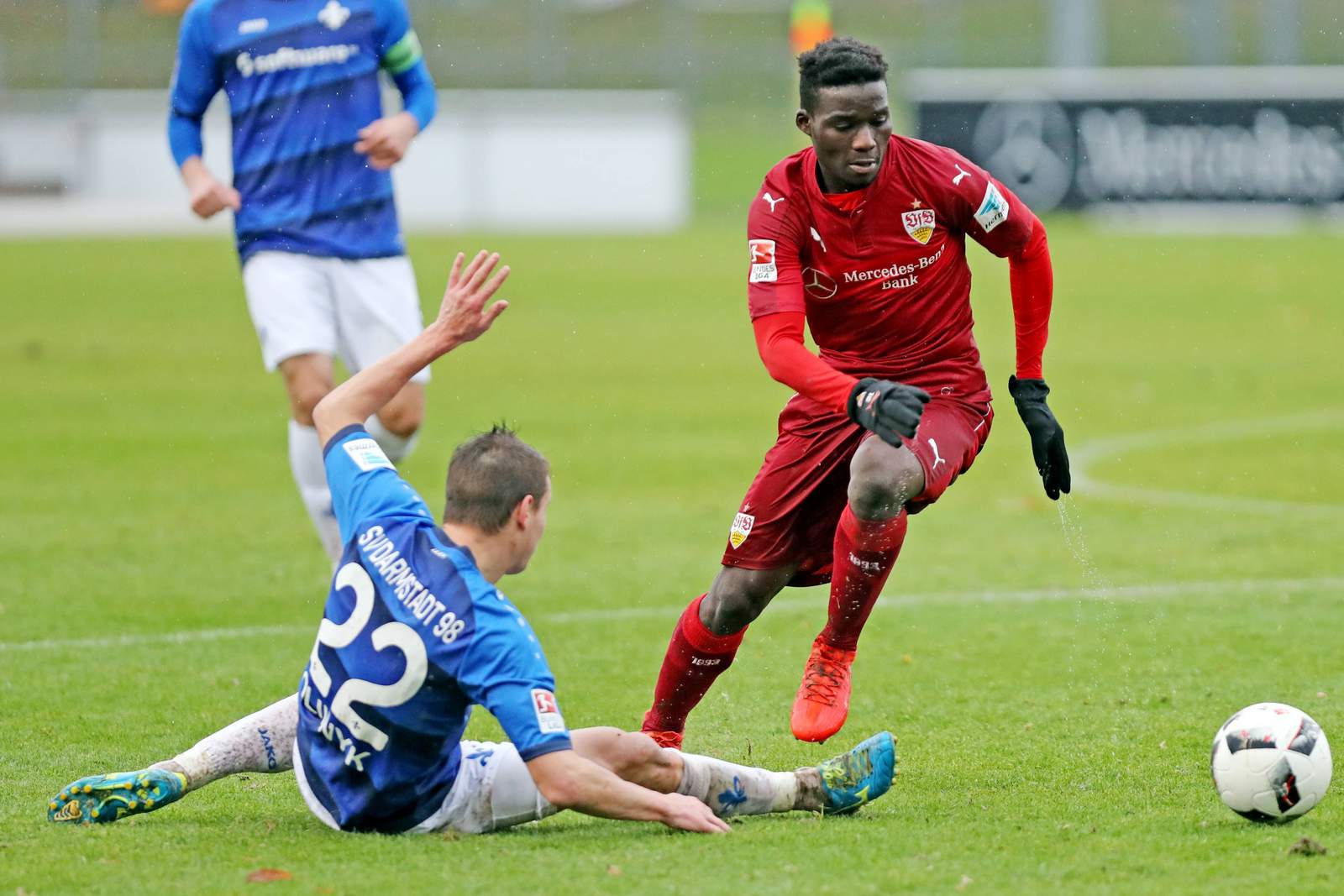 sarpei stuttgart bundesliga Hans Sarpei vom VfB Stuttgart