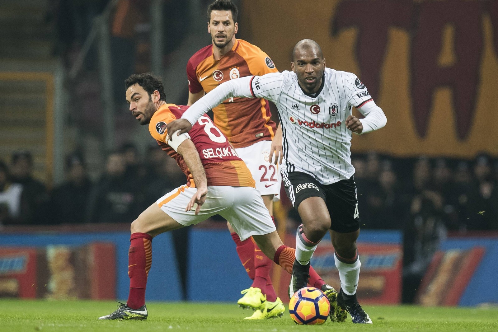 Galatasaray vs Besiktas.