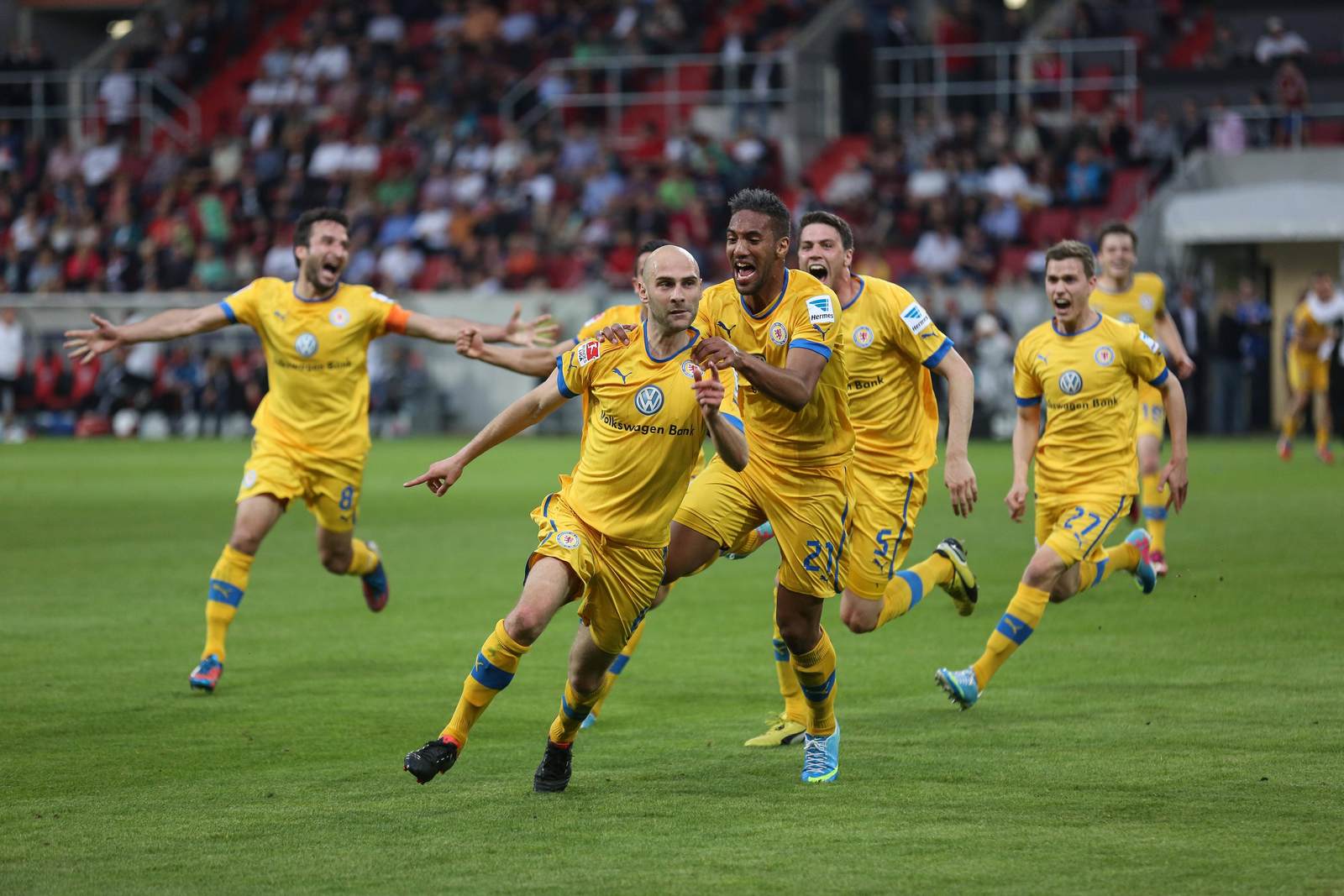 damir vrancic, eintracht braunschweig, 2. bundesliga Damir Vrancic jubelt nach seinem Treffer zum 1:0 gegen Ingolstadt