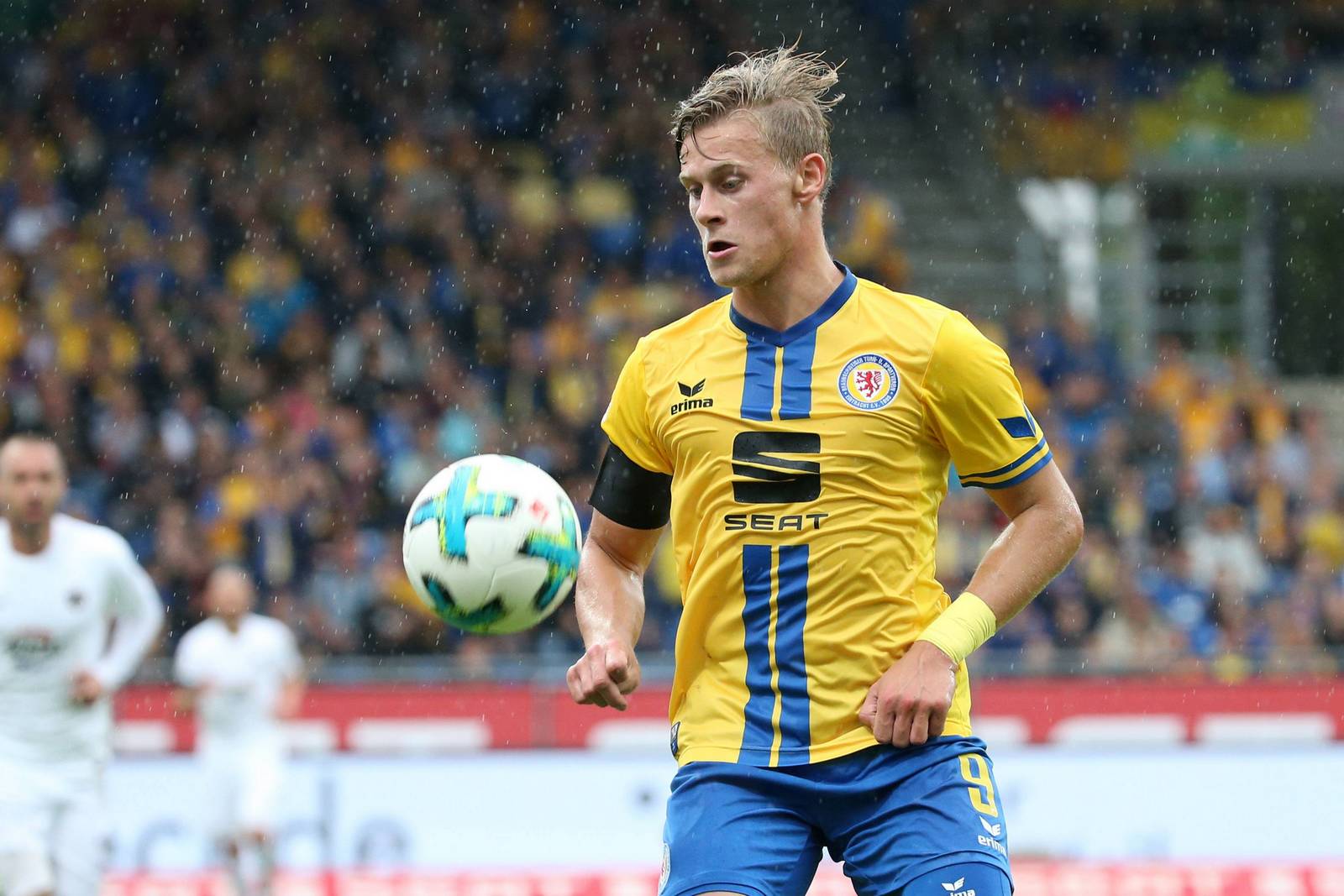 2. bundesliga eintracht braunschweig julius biada Julius Biada, Angreifer von Eintracht Braunschweig