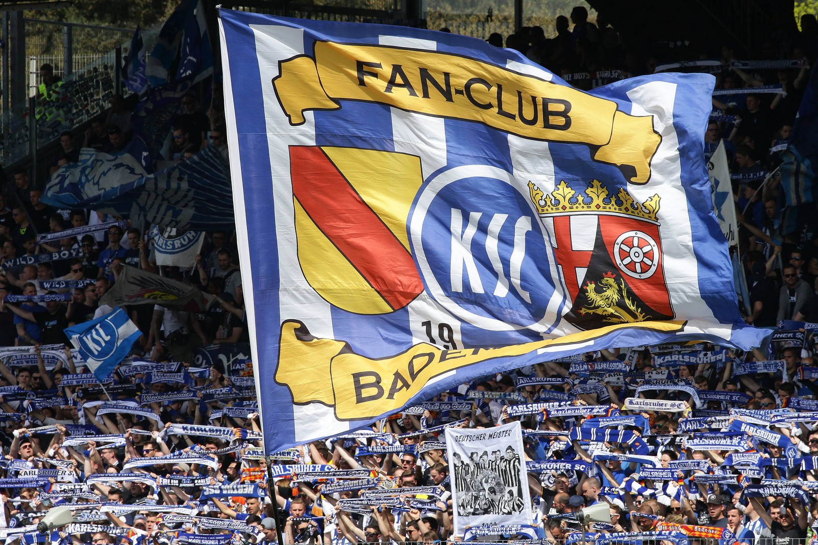 KSC, Fans, 2. Bundesliga KSC Fanblock