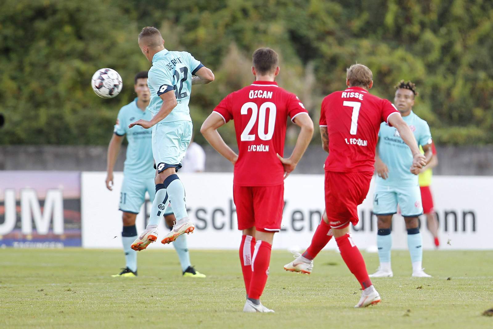 risse köln mainz tor testspiel Marcel Risse mit Freistoßtor beim Spiel gegen Mainz