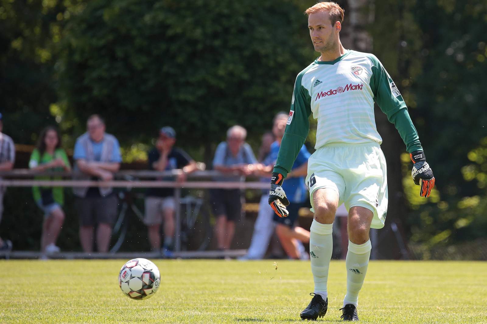 knaller ingolstadt testspiel Marco Knaller vom FC Ingolstadt in einem Testspiel