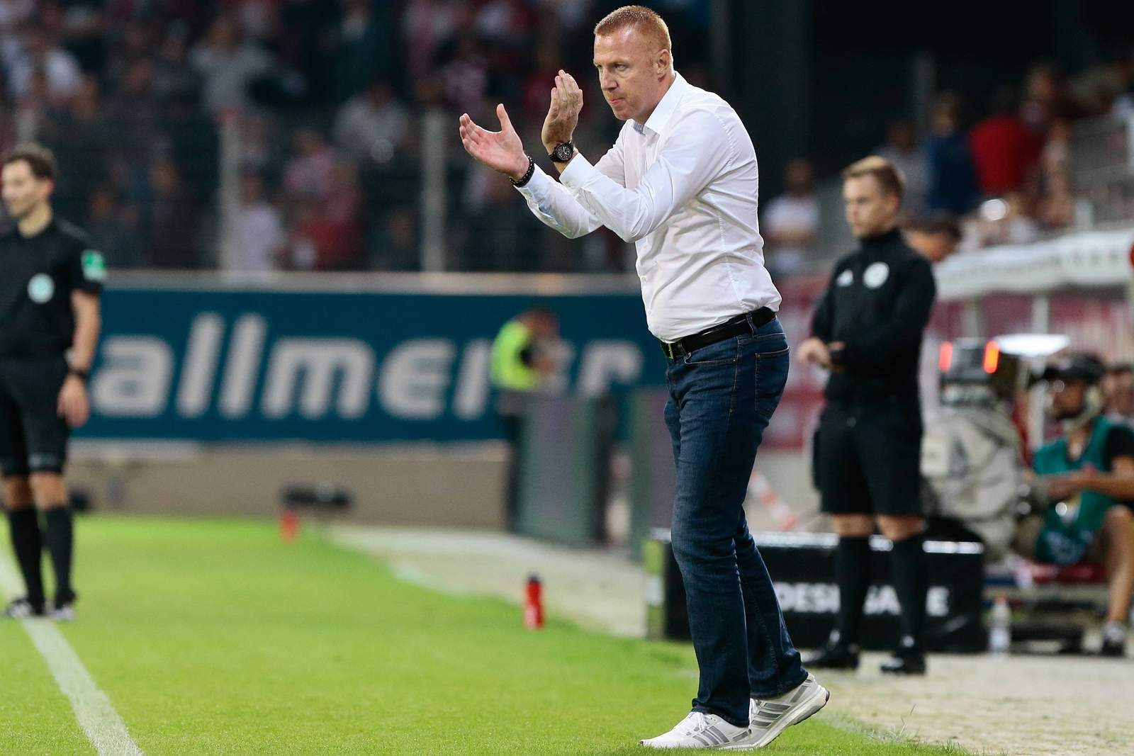 walpurgis dynamo dresden 2.bundesliga Maik Walpurgis feuert Dynamo Dresden in Regensburg an