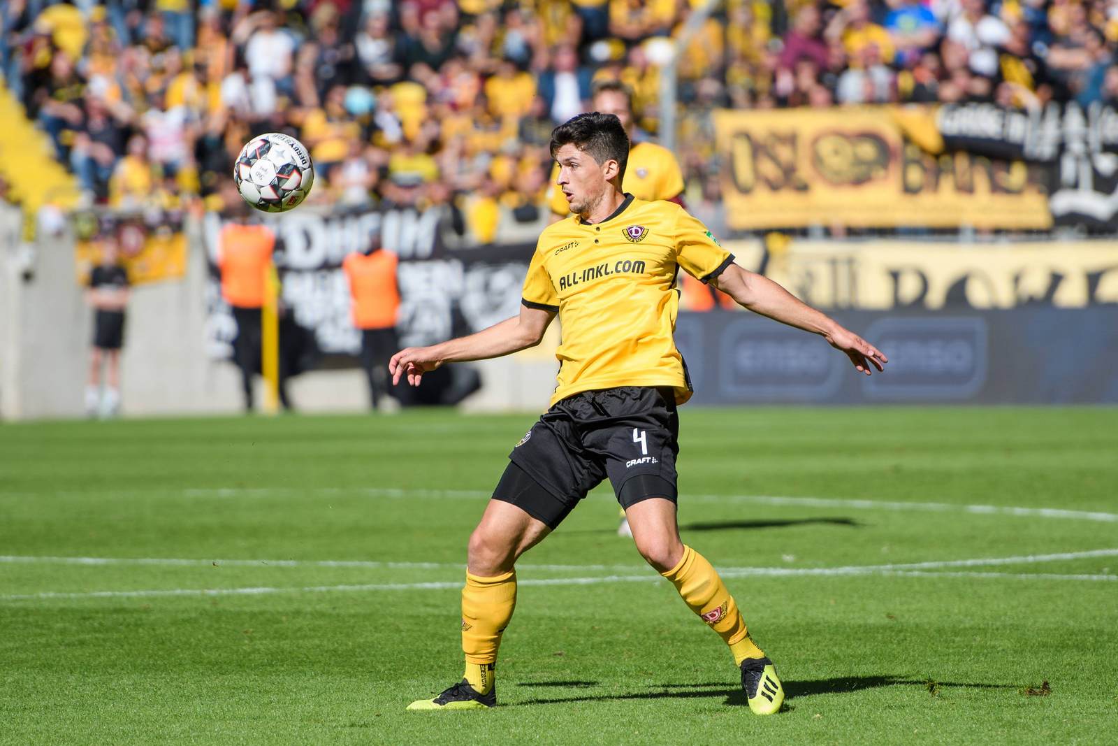 Jannis Nikolaou, Dynamo Dresden, 2. Bundesliga Jannis Nikolaou