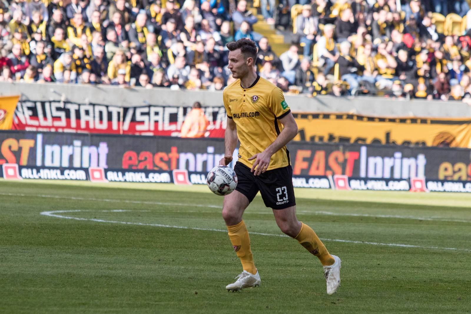 Florian Ballas, Erzgebirge Aue, 2. Bundesliga Florian Ballas