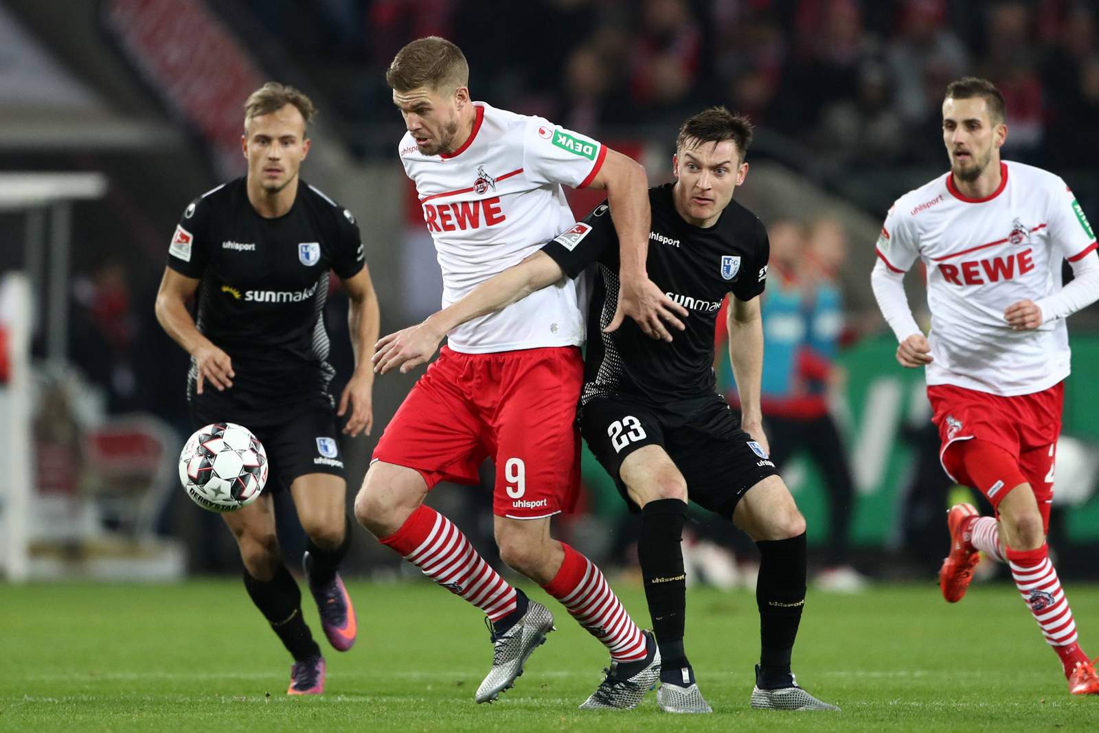 terodde köln laprevotte magdeburg 2.bundesliga Simon Terodde vom 1.FC Köln im Zweikampf mit Charles Elie Laprevotte von Magdeburg