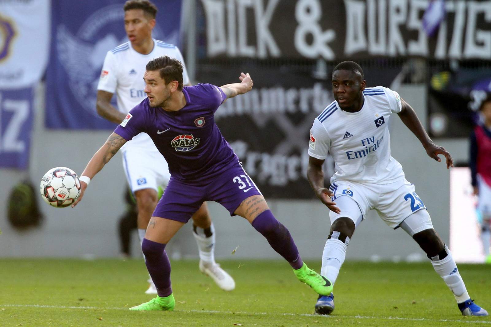Pascal Testroet, Erzgebirge Aue, 2. Bundesliga Pascal Testroet