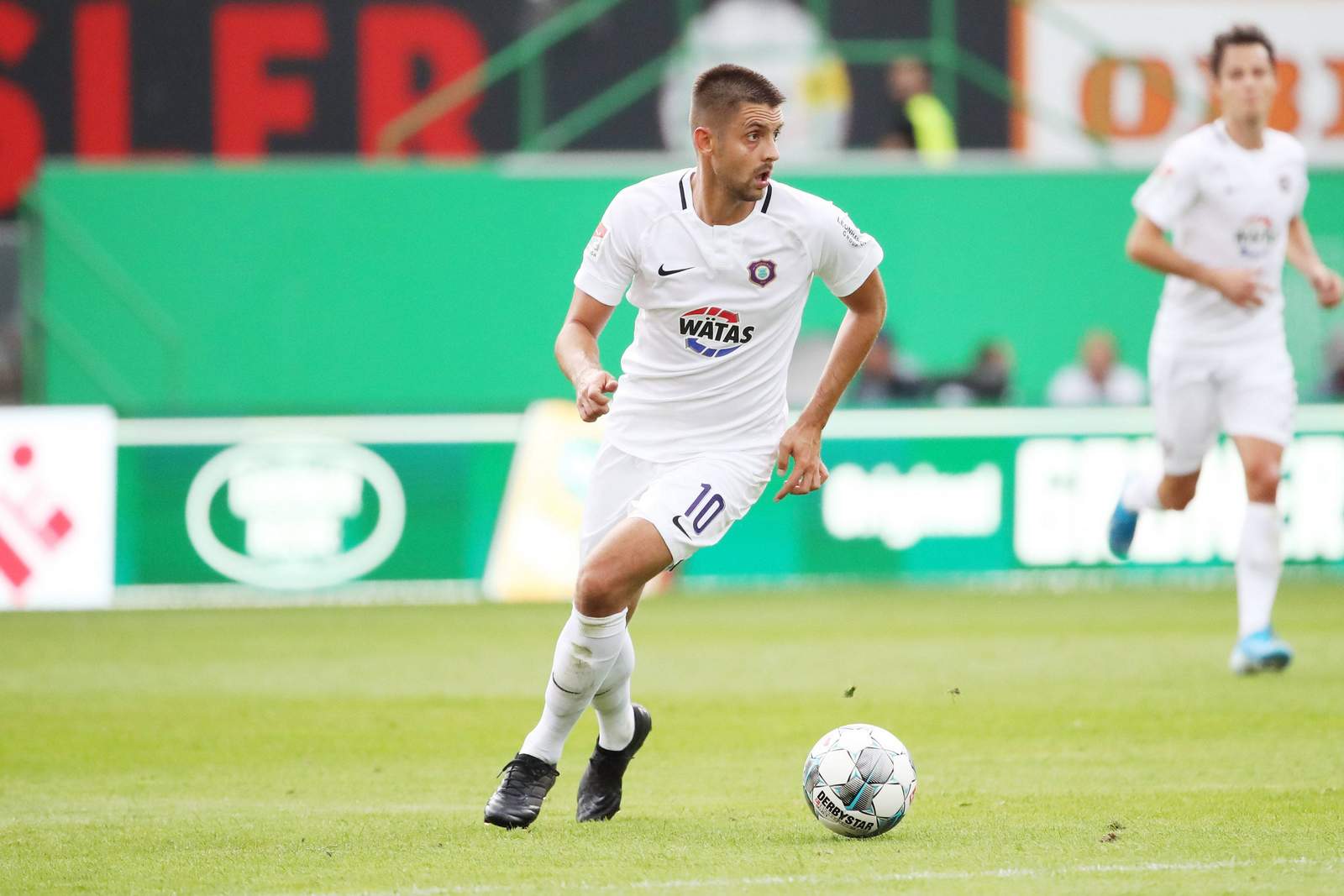 Dimitrij Nazarov, Erzgebirge aue, 2. bundesliga Dimitrij Nazarov von Erzgebirge Aue