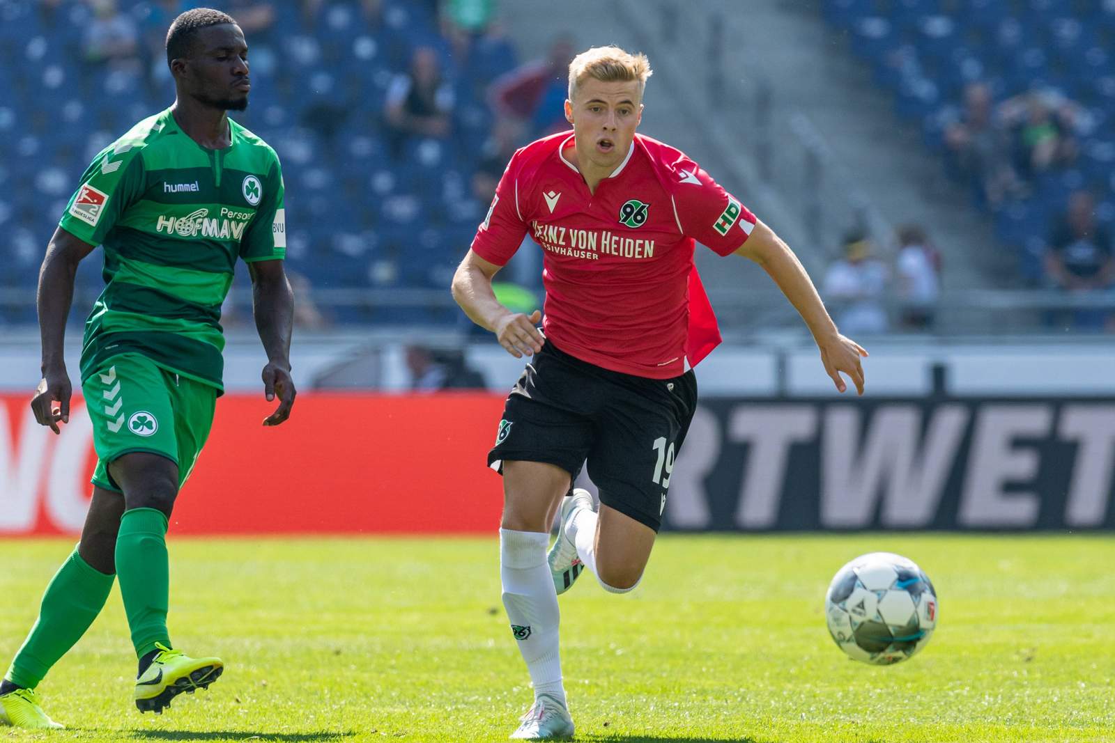 Hannover 96 : Hannover 96: HDI Arena / Kuruluşumuz 12 ...