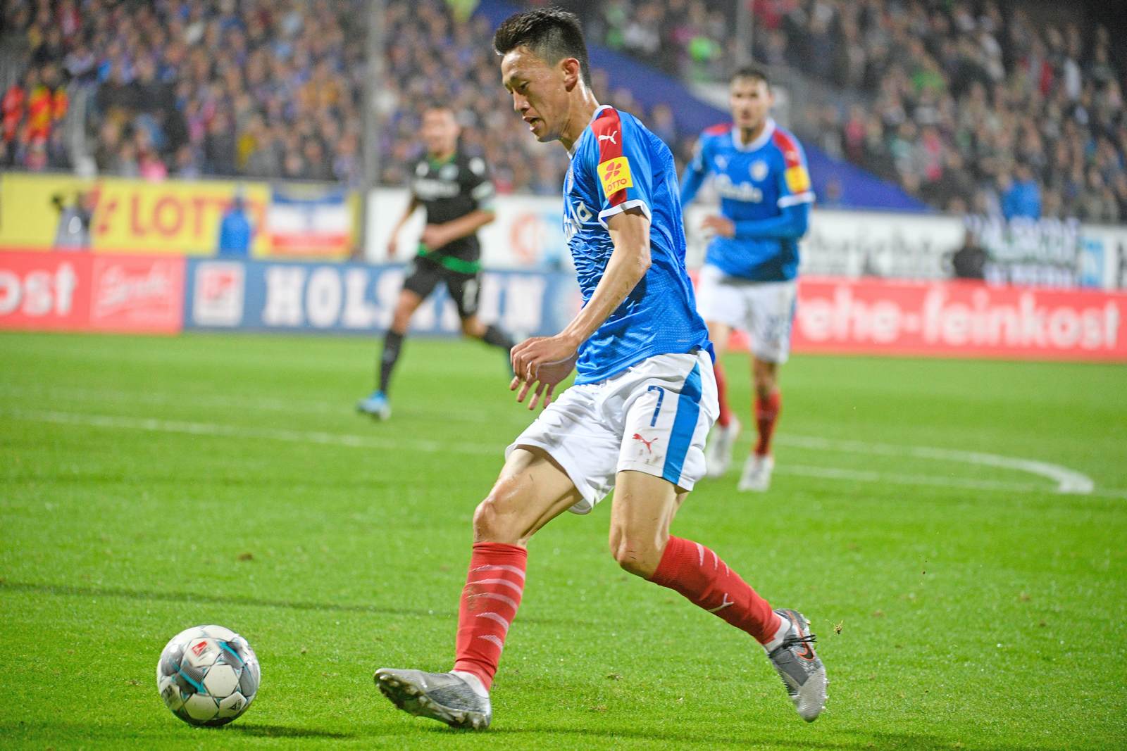 Jae-sung Lee von Holstein Kiel