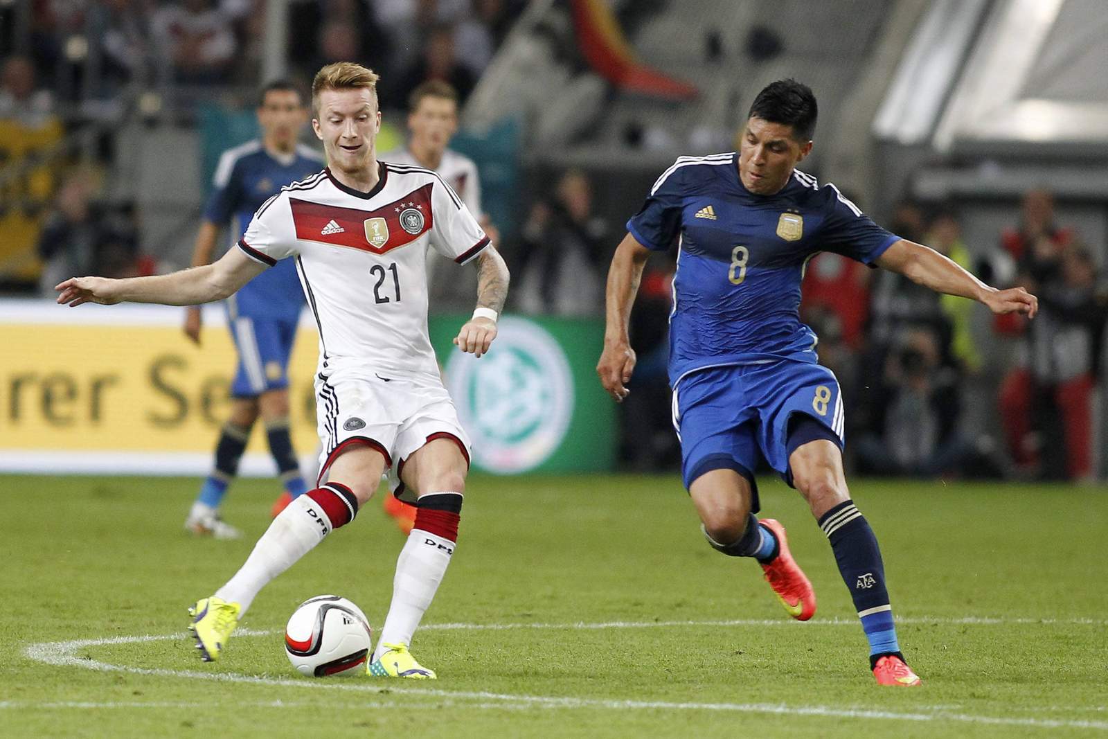 deutschland, marco reus, argentinien, enzo perez Marco Reus (l.) gegen Enzo Perez. Jetzt auf Deutschland gegen Argentinien wetten!