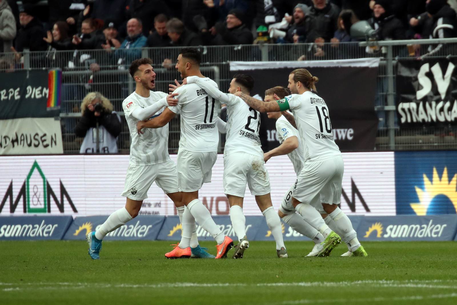 sv sandhausen, 2. bundesliga Der SV Sandhausen jubelt