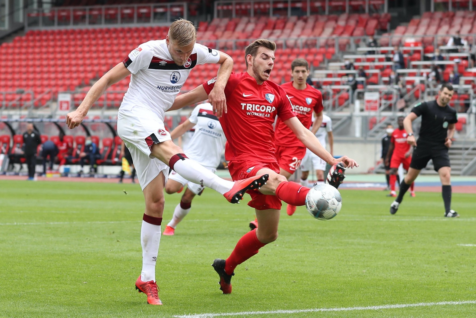 hanno Behrens, maxim Leitsch, 1 fc nürnberg, VfL Bochum, 2. bundesliga Hanno Behrens gegen Maxim Leitsch