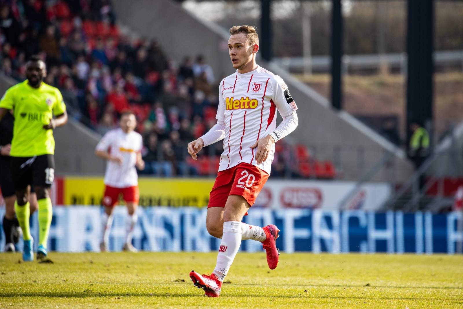 2. bundesliga, jahn regensburg, federico palacios Federico Palacios im Jahn-Dress.