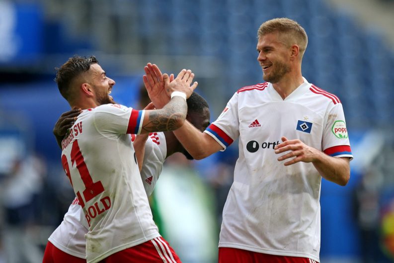 Eintracht Braunschweig Rayan Philippe über 2025 hinaus zu halten?