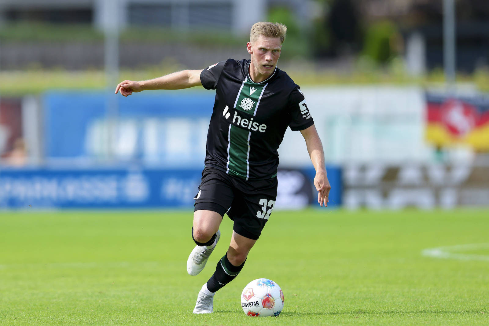 © IMAGO / DeFodi Images